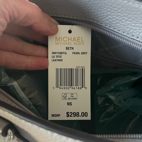 Michael Kors Beth Large Pebbled Leather Tote Bag- NWT - Picture 8 of 9